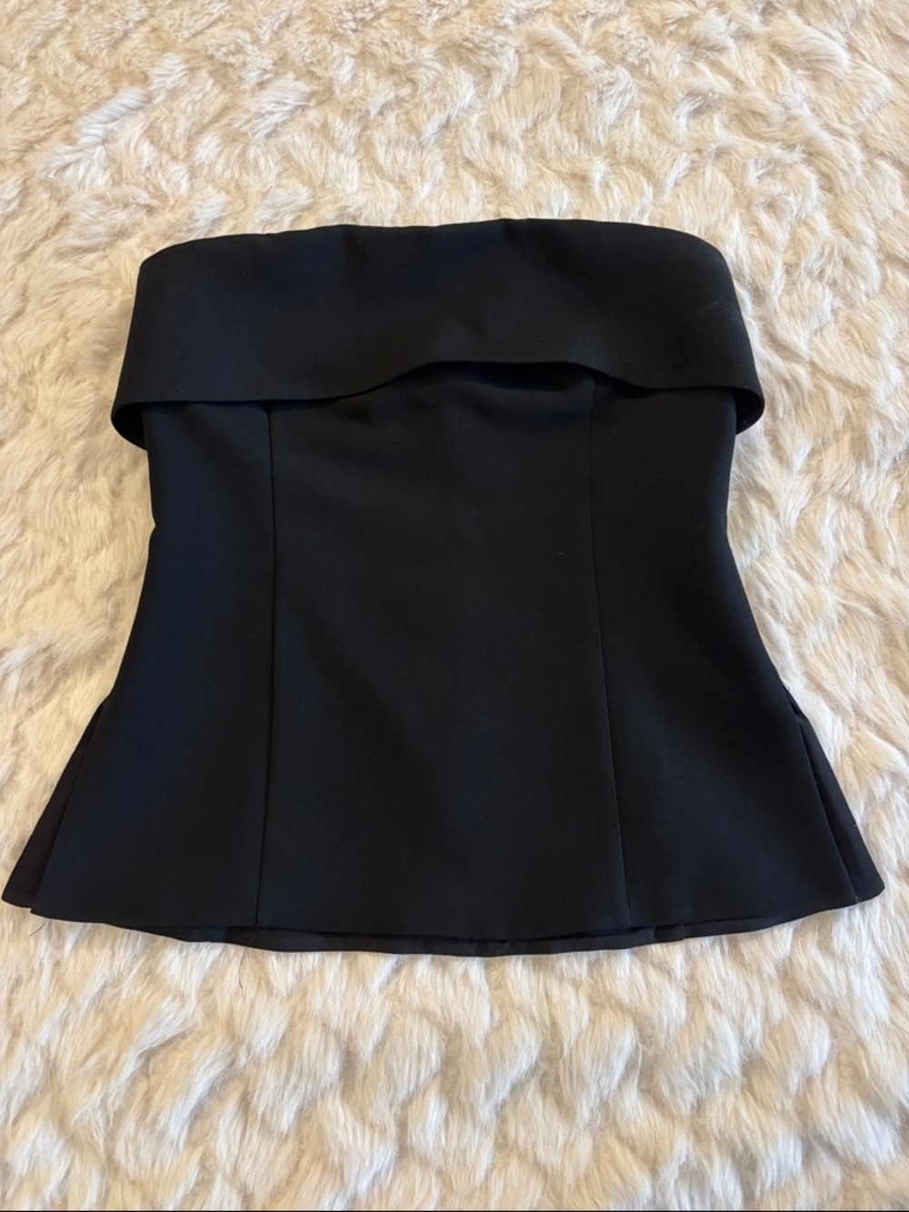Babaton Peptum Strapless Top